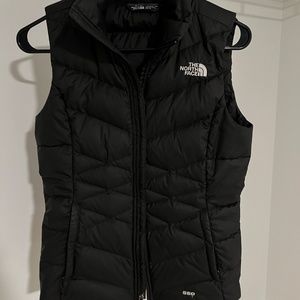 The North Face 550 downfilled puffer vest Black